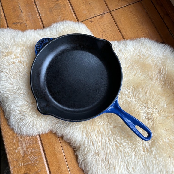 Le Creuset Other - Le Creuset Skillet